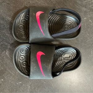 Nike Toddler Sandals size 6.